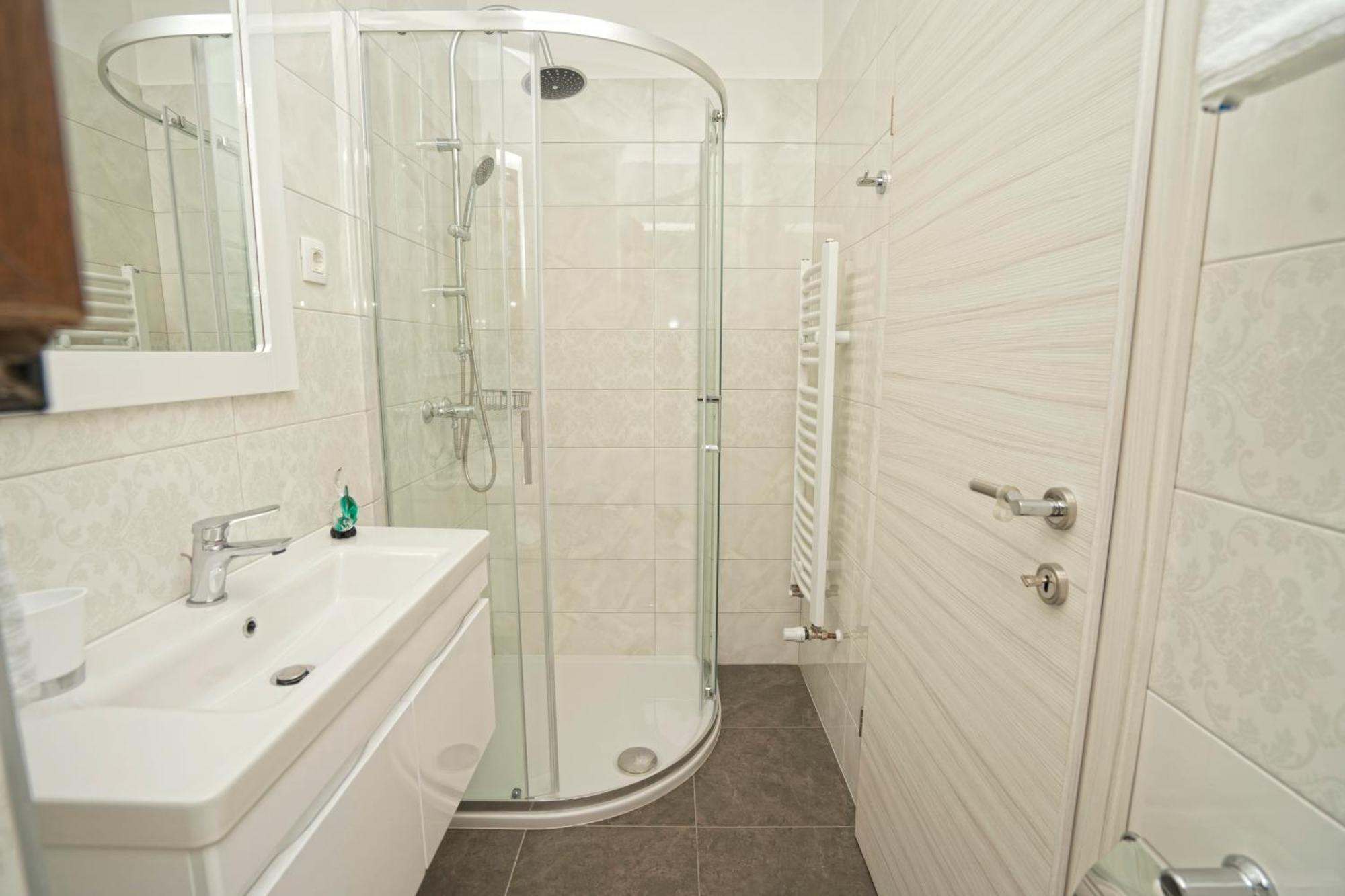 Riviera Blue Apartments With Seaview, Private Whirlpools And Parking Near Opatija Opric Exterior foto
